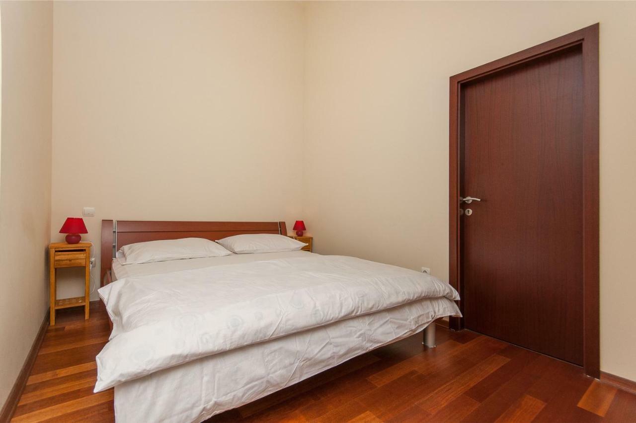 Modern New Flat Next To River Cetina 奥米什 外观 照片